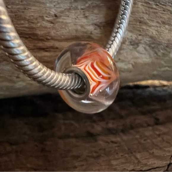 New Authentic Chamilia Charm Ring of Fire Murano Glass Bead Red Orange Waves - Picture 3 of 4